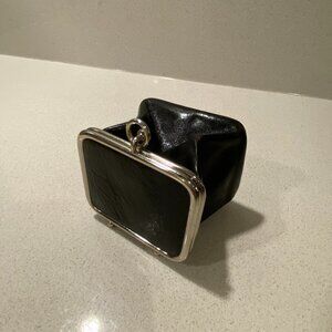 DANIER LEATHER BLACK COIN POUCH COLLAPSIBLE PREOWNED